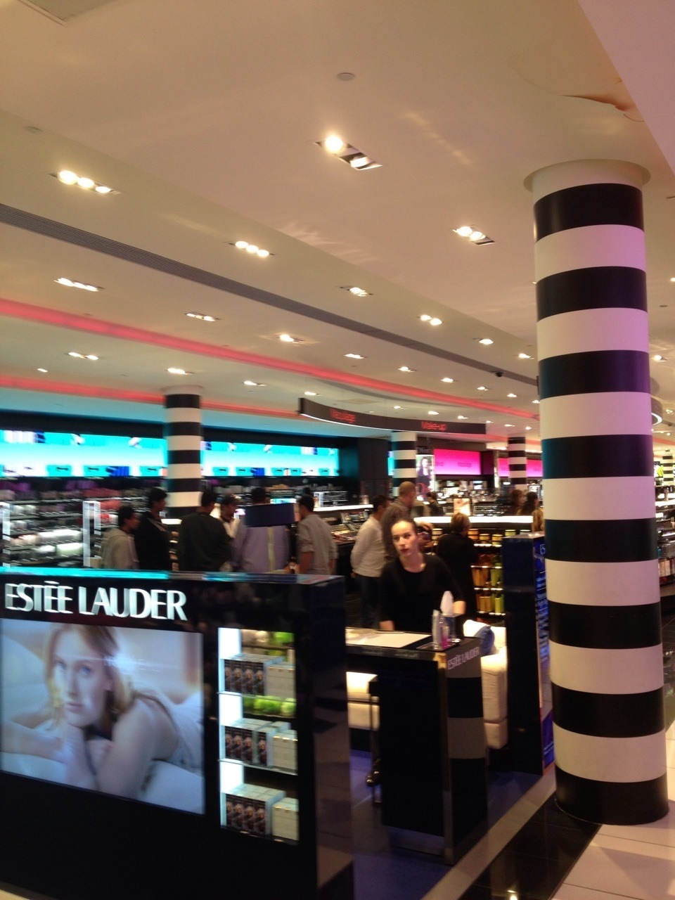 Sephora Champs Elysees Christmas 18